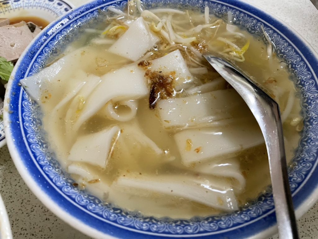 蘆洲大廟口切仔麵粿仔湯特寫