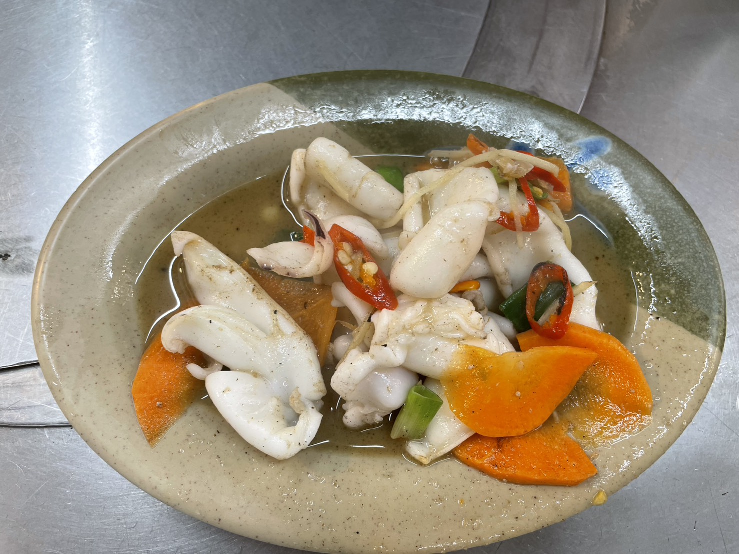 基隆廟口8號旗魚飯 炒透抽特寫
